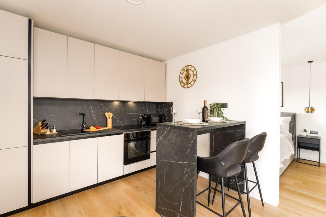 Cosmopolitan Apartments Крк Экстерьер фото